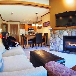 Fireside Lodge #409 By Bear Country
